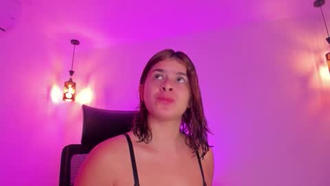      K A Y L A      online show from September 2025 02:08:02 PM