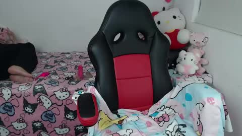 Kayla online show from May 2026 07:49:02 AM