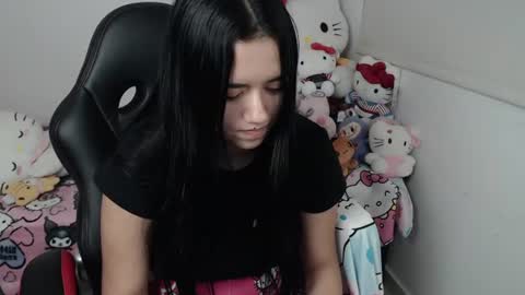 Kayla online show from June 2026 03:25:01 AM
