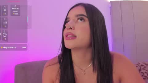 Kayla online show from October 2025 06:53:01 PM