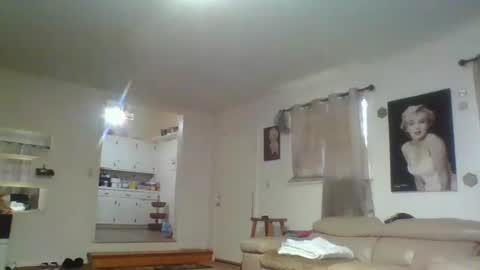 kaylee kakes online show from October 2025 06:01:01 PM