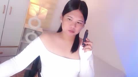 Y O U R        F U T U R E       K A Y L E E  online show from April 2026 03:50:01 PM