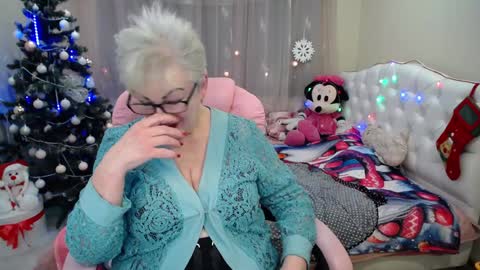 kaylesmoll online show from December 2024 01:31:02 AM