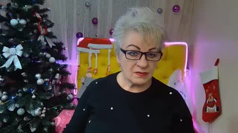 kaylesmoll online show from January 2025 07:15:01 PM