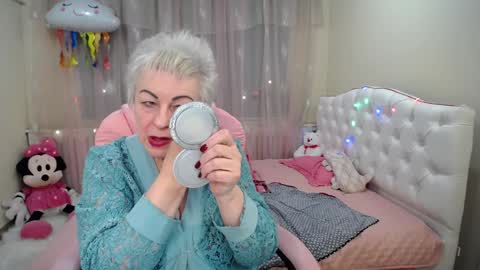 kaylesmoll online show from January 2025 05:13:01 AM