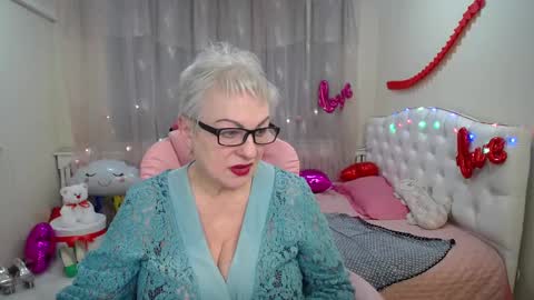 kaylesmoll online show from March 2025 12:49:01 AM