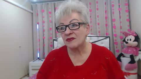 kaylesmoll online show from February 2026 07:41:01 PM