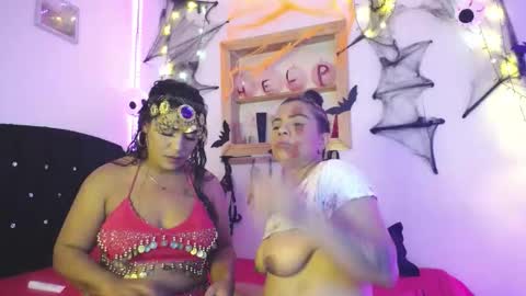 kaylie and dakota  online show from November 2025 12:34:02 AM