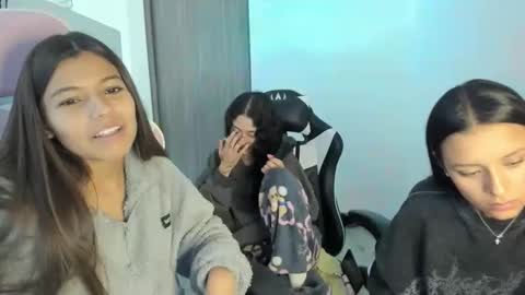 kaylie online show from October 2025 08:44:01 PM