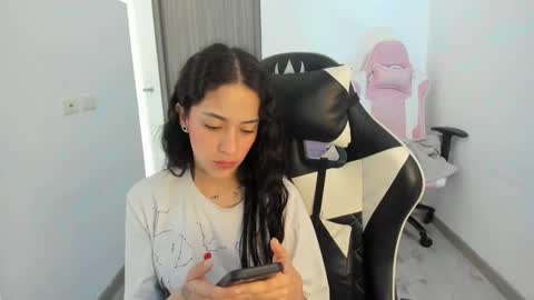 kaylie online show from January 2026 01:35:01 PM