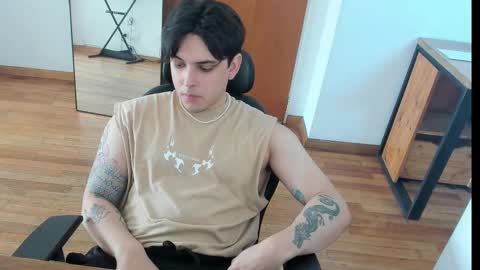 kaynn_b online show from January 2025 02:32:01 PM