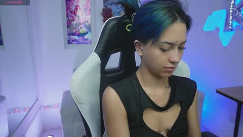 Kayra online show from October 2025 12:28:01 PM