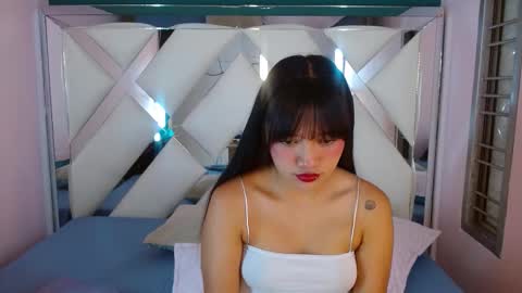 Snapshot of kaytlin_james chatting on March 2026 12:22:01 PM K A I T L I N online show from March 2026 12:22:01 PM