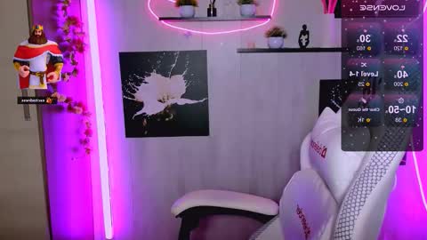 kayworl online show from November 2025 06:02:02 AM