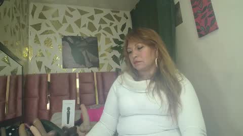 KAZSANDRAH online show from September 2025 04:40:02 AM