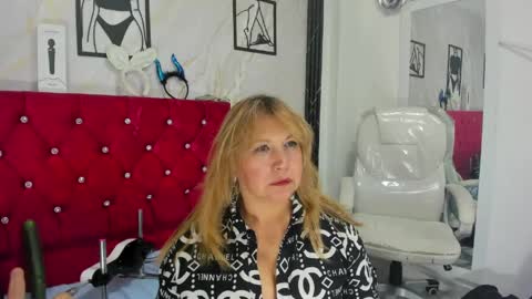 KAZSANDRAH online show from June 2026 05:23:01 AM