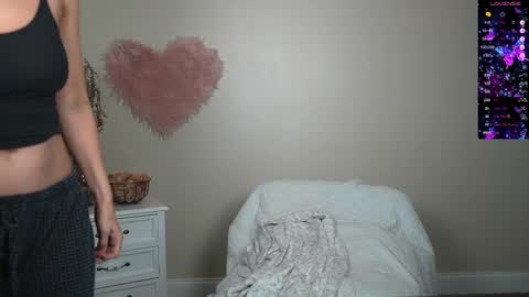 EliandKylie online show from February 2025 06:53:02 AM