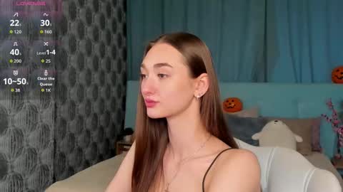 Kelly GMT 2 Su We Th Fr Sa   0300AM-09-00AM   online show from October 2025 09:31:01 AM