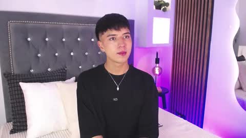 Snapshot of keen_nico chatting on February 2026 12:47:02 PM nico online show from February 2026 12:47:02 PM