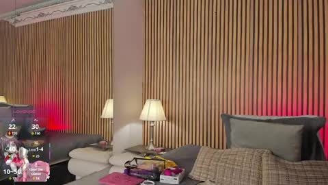 keeyla stone online show from April 2026 09:56:01 PM