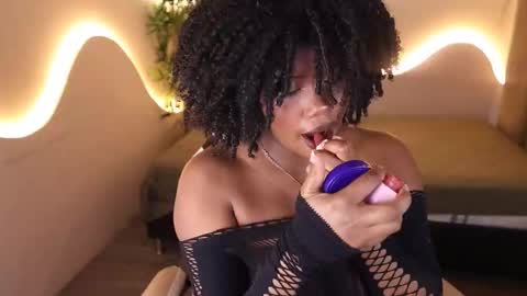 Kehlannis online show from October 2025 08:32:02 PM