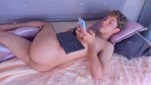 kei oliver online show from February 2025 03:34:01 PM