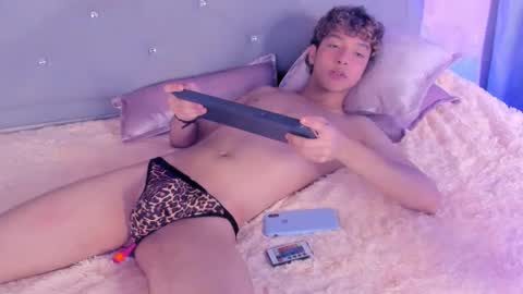 kei oliver online show from February 2025 01:08:01 PM