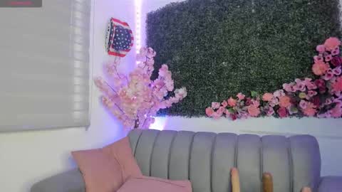 naty online show from March 2026 03:29:01 PM