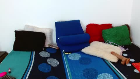 keila online show from December 2024 04:29:02 PM