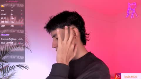 Alejandro Gonzalez online show from December 2025 05:14:02 AM