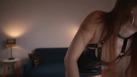 keira_knight online show from September 2025 11:17:02 PM