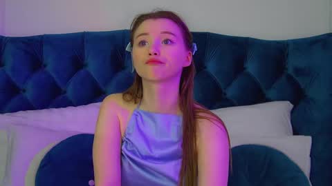 Keira online show from February 2026 06:24:02 PM