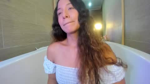 keiry_gonzalez23_aws online show from September 2025 01:51:02 AM