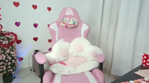   online show from February 2025 11:51:02 PM