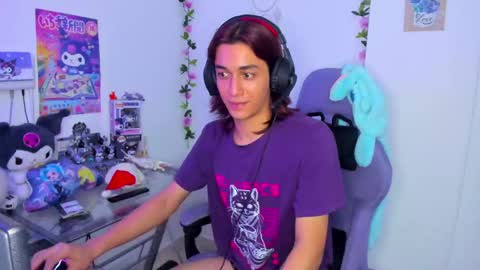 Snapshot of keita_moon chatting on December 2024 12:59:02 AM Keita moon online show from December 2024 12:59:02 AM