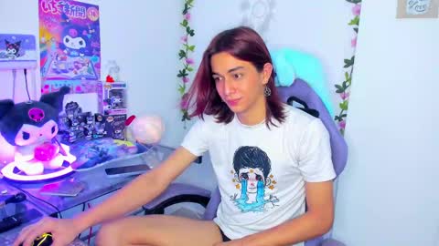 Snapshot of keita_moon chatting on December 2024 09:40:02 PM Keita moon online show from December 2024 09:40:02 PM