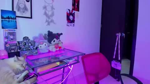 Keita moon online show from February 2026 08:42:02 PM