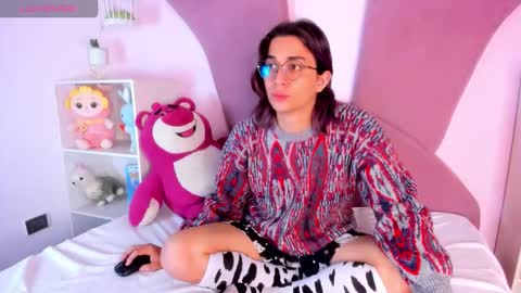 Keita moon online show from March 2026 12:11:01 PM