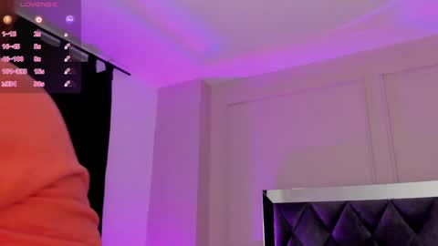 Sofia online show from January 2025 10:33:02 AM