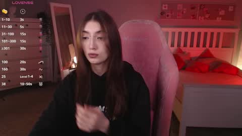 Snapshot of keke_pallmer chatting on September 2025 07:33:02 AM Rina online show from September 2025 07:33:02 AM