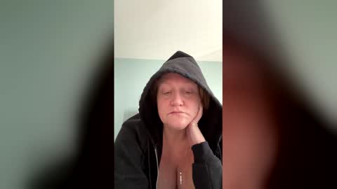 kellilyn1081187 online show from March 2026 02:39:02 PM