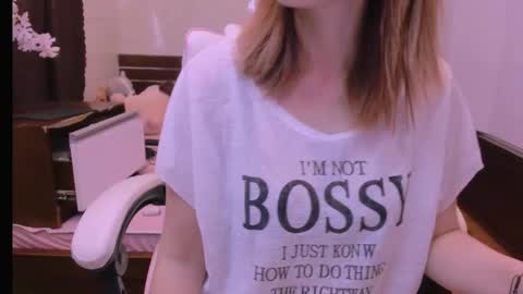 Kelly online show from April 2026 03:53:01 AM