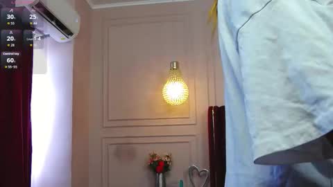 Kelly online show from October 2025 09:32:02 AM