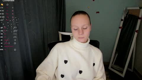 Kelly online show from November 2025 01:21:02 PM