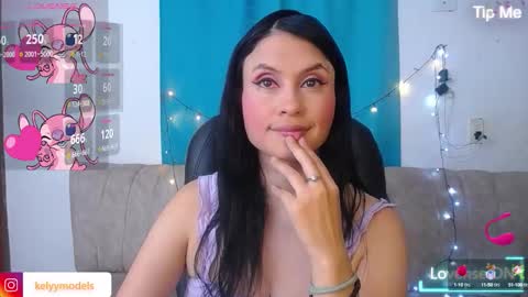 elena online show from October 2025 03:18:01 PM