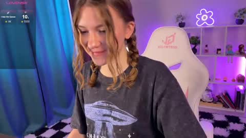 Kelly online show from April 2026 08:12:01 AM