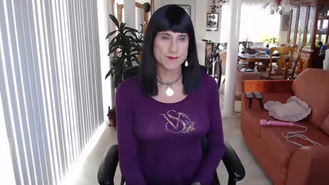 Snapshot of kellyannelynn chatting on October 2025 04:27:02 PM kellyanne Lynn but please call me fucktoy online show from October 2025 04:27:02 PM