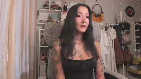 Snapshot of kellyasian chatting on July 2026 06:28:01 AM Leia online show from July 2026 06:28:01 AM