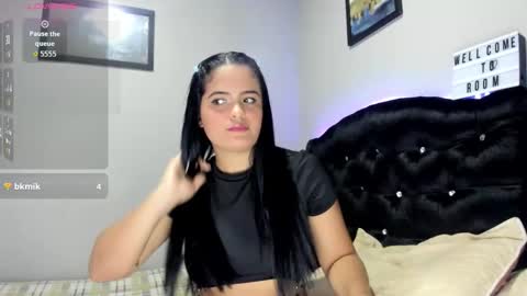 Snapshot of kellymillian_ chatting on September 2025 06:54:01 PM kellyMillian online show from September 2025 06:54:01 PM