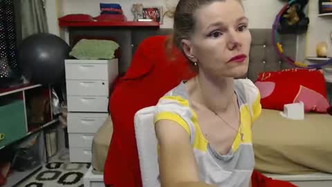 kelly online show from January 2025 09:09:02 PM